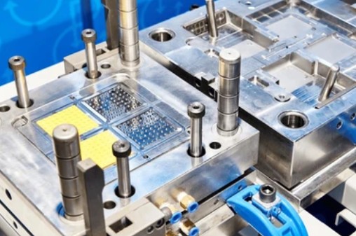 injection mould injection mould